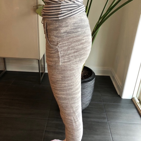 Tight sweatpants - Picture 2 of 4